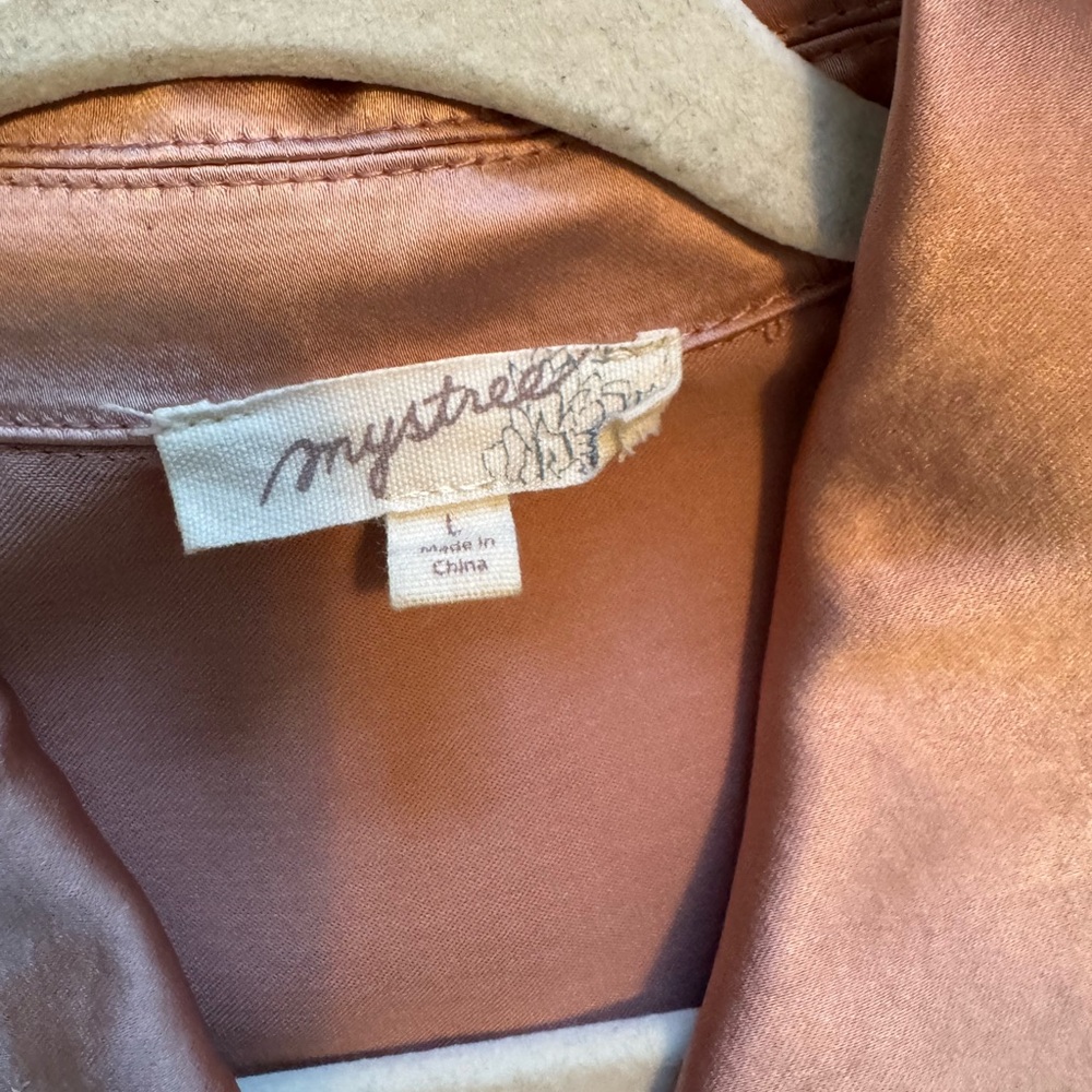 Mystree Satin Button Down Shirt in Blush - Picture 2 of 10